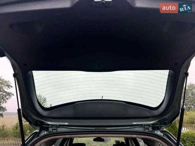 Зелений Рено Меган, об'ємом двигуна 2 л та пробігом 200 тис. км за 4600 $, фото 37 на Automoto.ua