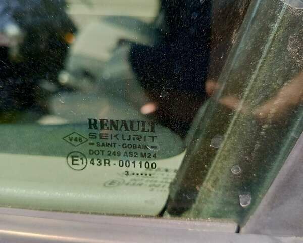 Зелений Рено Меган, об'ємом двигуна 1.6 л та пробігом 147 тис. км за 5800 $, фото 3 на Automoto.ua