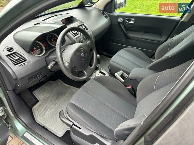 Зеленый Рено Меган, объемом двигателя 2 л и пробегом 200 тыс. км за 4450 $, фото 31 на Automoto.ua