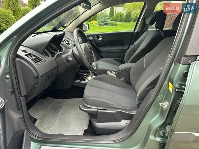 Зеленый Рено Меган, объемом двигателя 2 л и пробегом 200 тыс. км за 4450 $, фото 26 на Automoto.ua