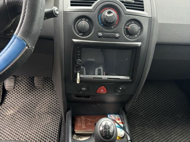 Зелений Рено Меган, об'ємом двигуна 1.5 л та пробігом 270 тис. км за 4000 $, фото 5 на Automoto.ua