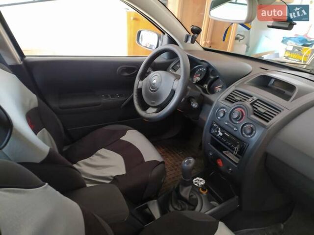 Зеленый Рено Меган, объемом двигателя 1.46 л и пробегом 190 тыс. км за 4400 $, фото 13 на Automoto.ua