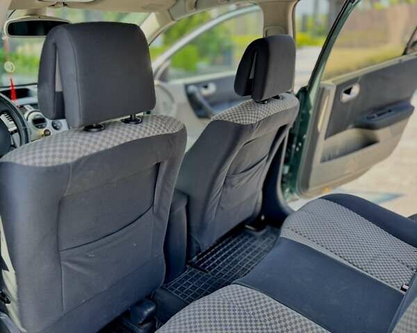 Зелений Рено Меган, об'ємом двигуна 1.6 л та пробігом 376 тис. км за 3500 $, фото 5 на Automoto.ua