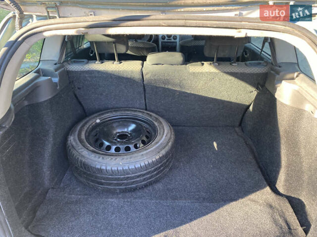 Зеленый Рено Меган, объемом двигателя 1.6 л и пробегом 220 тыс. км за 4300 $, фото 9 на Automoto.ua