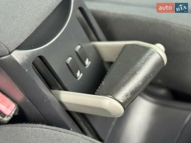 Зелений Рено Меган, об'ємом двигуна 2 л та пробігом 200 тис. км за 4600 $, фото 24 на Automoto.ua