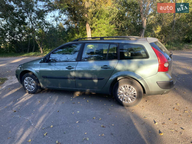 Зеленый Рено Меган, объемом двигателя 1.6 л и пробегом 220 тыс. км за 4300 $, фото 6 на Automoto.ua
