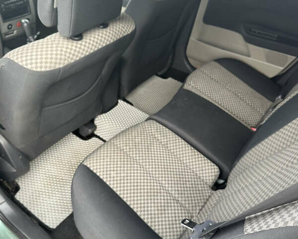 Зеленый Рено Меган, объемом двигателя 1.6 л и пробегом 250 тыс. км за 4100 $, фото 10 на Automoto.ua