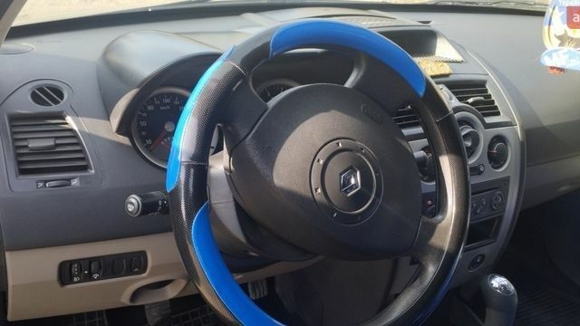 Зеленый Рено Меган, объемом двигателя 1.4 л и пробегом 213 тыс. км за 4650 $, фото 9 на Automoto.ua