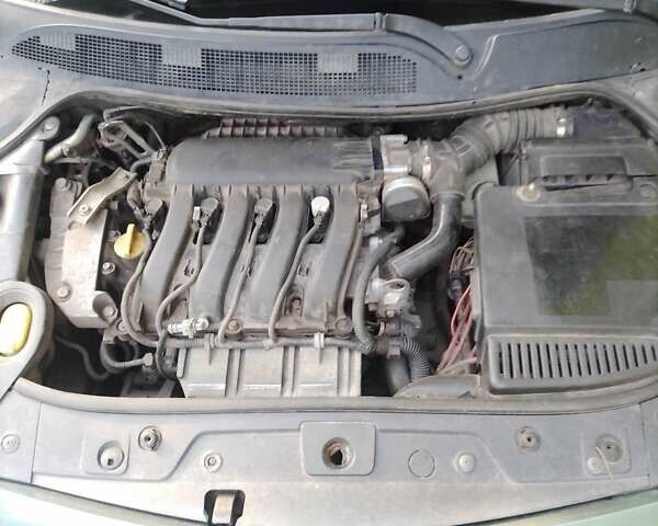 Рено Меган 2004 в Ромнах на Automoto.ua Зеленый Рено Меган, объемом двигателя 2 л и пробегом 230 тыс. км за 5000 $, фото 3 на Automoto.ua