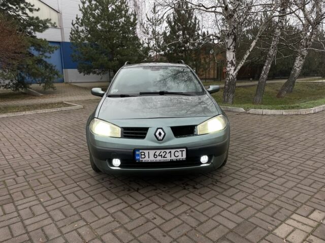 Зеленый Рено Меган, объемом двигателя 1.9 л и пробегом 300 тыс. км за 71 $, фото 4 на Automoto.ua