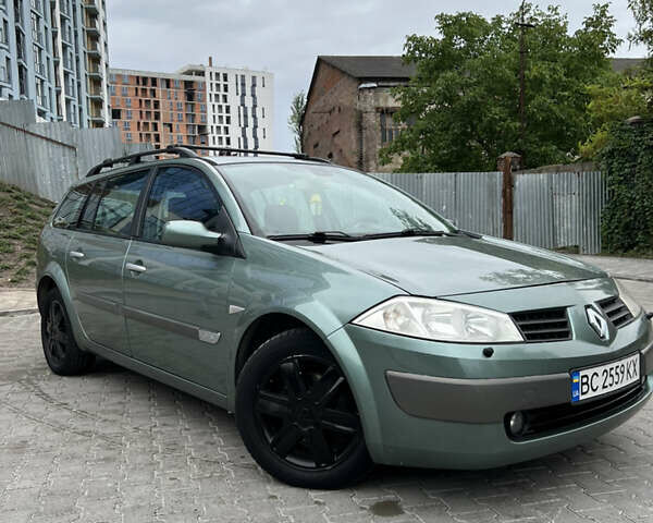 Зеленый Рено Меган, объемом двигателя 1.6 л и пробегом 245 тыс. км за 4000 $, фото 1 на Automoto.ua