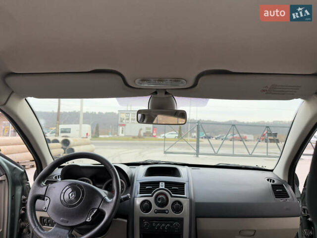 Зеленый Рено Меган, объемом двигателя 1.6 л и пробегом 294 тыс. км за 3850 $, фото 37 на Automoto.ua