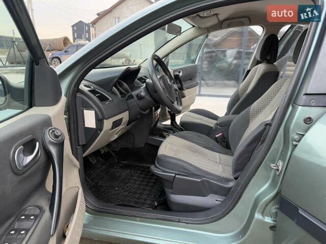 Зеленый Рено Меган, объемом двигателя 1.6 л и пробегом 294 тыс. км за 3850 $, фото 38 на Automoto.ua