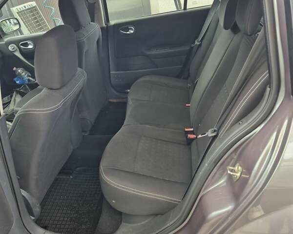 Зелений Рено Меган, об'ємом двигуна 1.6 л та пробігом 167 тис. км за 5100 $, фото 3 на Automoto.ua