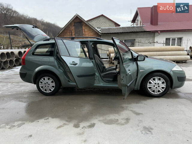 Зеленый Рено Меган, объемом двигателя 1.6 л и пробегом 294 тыс. км за 3850 $, фото 32 на Automoto.ua
