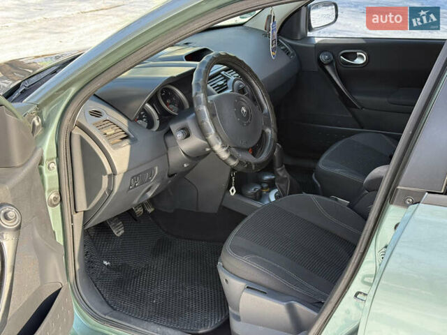 Зеленый Рено Меган, объемом двигателя 1.6 л и пробегом 220 тыс. км за 5500 $, фото 12 на Automoto.ua