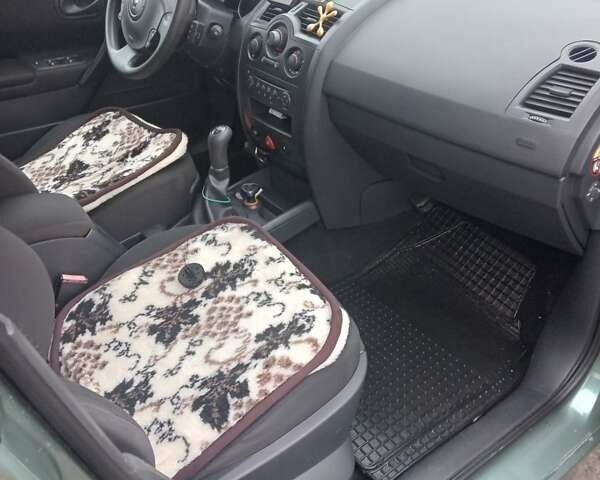 Зелений Рено Меган, об'ємом двигуна 1.59 л та пробігом 236 тис. км за 4450 $, фото 5 на Automoto.ua