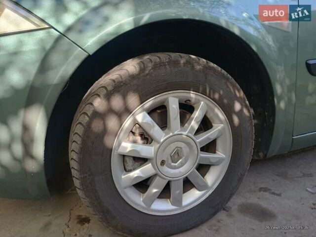 Зеленый Рено Меган, объемом двигателя 1.5 л и пробегом 352 тыс. км за 5500 $, фото 17 на Automoto.ua