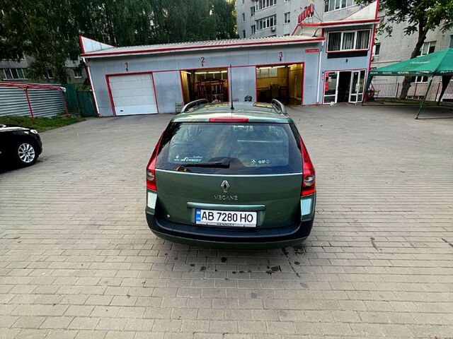 Зеленый Рено Меган, объемом двигателя 1.4 л и пробегом 261 тыс. км за 4700 $, фото 2 на Automoto.ua