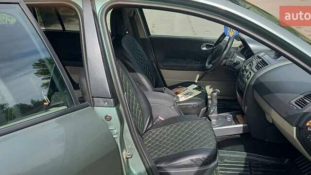 Зеленый Рено Меган, объемом двигателя 1.6 л и пробегом 247 тыс. км за 4900 $, фото 3 на Automoto.ua