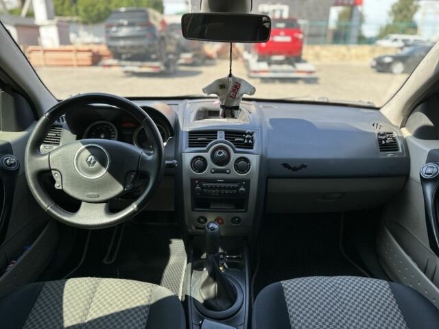 Зеленый Рено Меган, объемом двигателя 1.5 л и пробегом 339 тыс. км за 3800 $, фото 15 на Automoto.ua