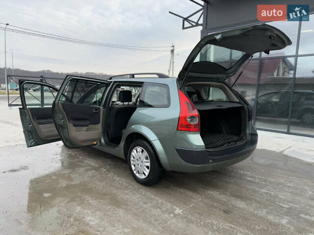 Зеленый Рено Меган, объемом двигателя 1.6 л и пробегом 294 тыс. км за 3850 $, фото 28 на Automoto.ua