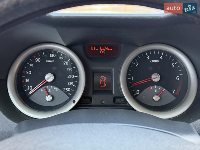 Зеленый Рено Меган, объемом двигателя 1.6 л и пробегом 220 тыс. км за 5500 $, фото 14 на Automoto.ua