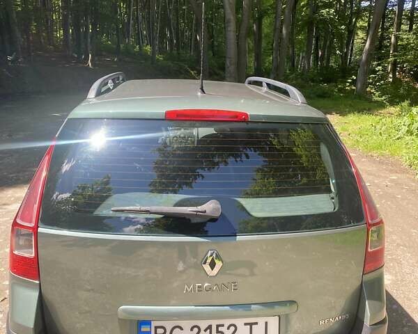 Зелений Рено Меган, об'ємом двигуна 1.4 л та пробігом 287 тис. км за 4650 $, фото 3 на Automoto.ua
