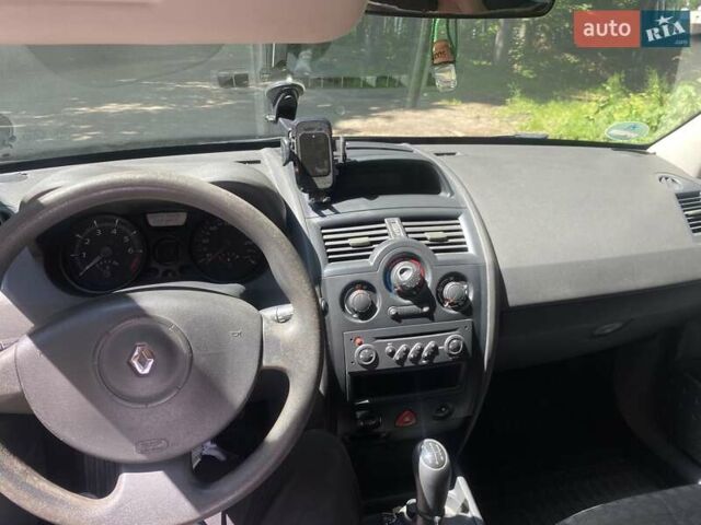 Зелений Рено Меган, об'ємом двигуна 1.4 л та пробігом 287 тис. км за 4650 $, фото 15 на Automoto.ua