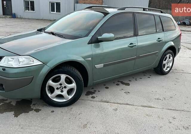 Зеленый Рено Меган, объемом двигателя 1.6 л и пробегом 240 тыс. км за 6100 $, фото 22 на Automoto.ua