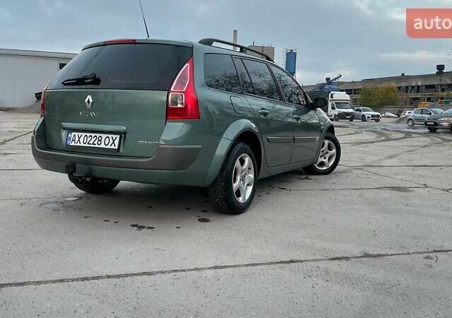 Зеленый Рено Меган, объемом двигателя 1.6 л и пробегом 240 тыс. км за 6100 $, фото 11 на Automoto.ua