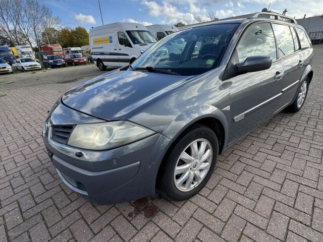 Зелений Рено Меган, об'ємом двигуна 0 л та пробігом 260 тис. км за 4400 $, фото 1 на Automoto.ua