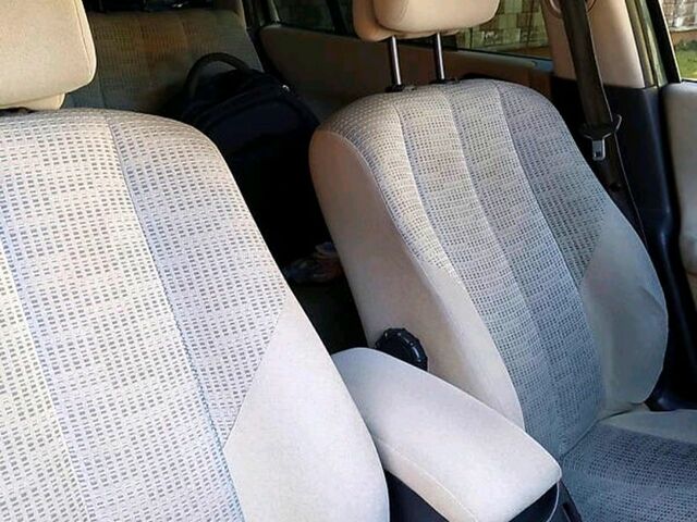 Зеленый Рено Меган, объемом двигателя 1.6 л и пробегом 200 тыс. км за 5350 $, фото 7 на Automoto.ua