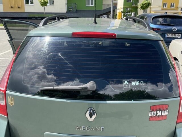 Зеленый Рено Меган, объемом двигателя 1.6 л и пробегом 250 тыс. км за 3700 $, фото 3 на Automoto.ua