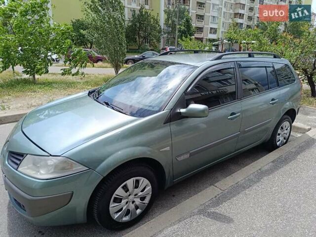 Зеленый Рено Меган, объемом двигателя 1.6 л и пробегом 245 тыс. км за 5200 $, фото 4 на Automoto.ua