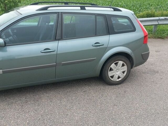 Зеленый Рено Меган, объемом двигателя 1.6 л и пробегом 216 тыс. км за 5150 $, фото 7 на Automoto.ua