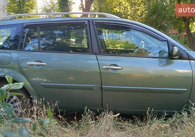 Зеленый Рено Меган, объемом двигателя 1.6 л и пробегом 183 тыс. км за 5700 $, фото 9 на Automoto.ua