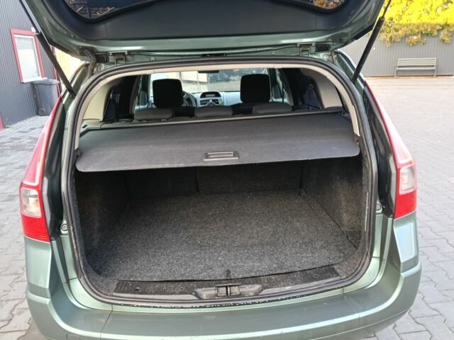 Рено Меган 2007 в Владимир-Волынский на Automoto.ua Зеленый Рено Меган, объемом двигателя 1.6 л и пробегом 232 тыс. км за 4500 $, фото 7 на Automoto.ua