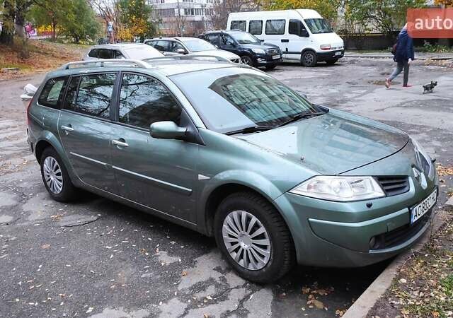 Зеленый Рено Меган, объемом двигателя 1.6 л и пробегом 183 тыс. км за 5700 $, фото 2 на Automoto.ua