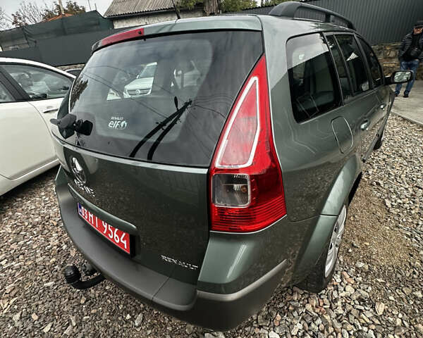 Зеленый Рено Меган, объемом двигателя 1.6 л и пробегом 121 тыс. км за 5700 $, фото 5 на Automoto.ua