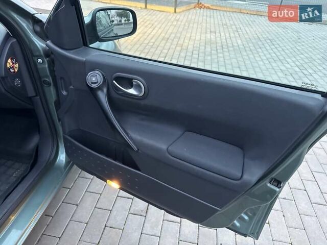 Зелений Рено Меган, об'ємом двигуна 1.6 л та пробігом 231 тис. км за 4700 $, фото 24 на Automoto.ua