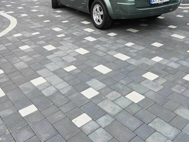 Зелений Рено Меган, об'ємом двигуна 1.6 л та пробігом 170 тис. км за 5100 $, фото 3 на Automoto.ua