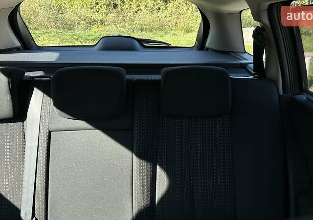 Зеленый Рено Меган, объемом двигателя 0 л и пробегом 205 тыс. км за 6000 $, фото 13 на Automoto.ua