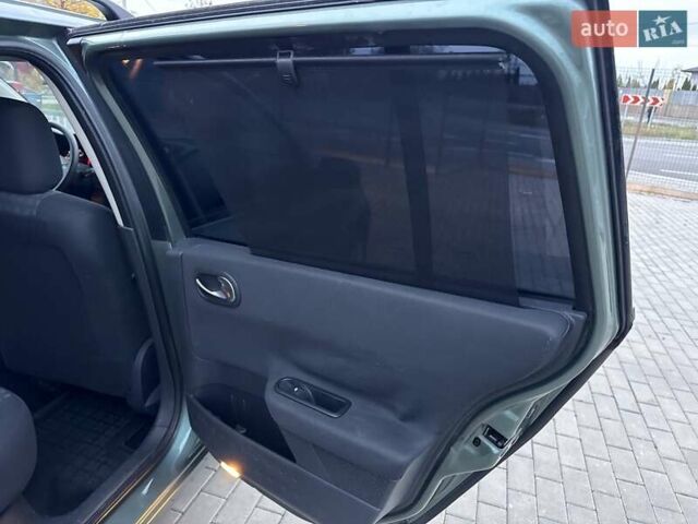 Зелений Рено Меган, об'ємом двигуна 1.6 л та пробігом 231 тис. км за 4700 $, фото 29 на Automoto.ua