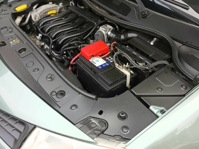 Зелений Рено Меган, об'ємом двигуна 1.6 л та пробігом 170 тис. км за 5100 $, фото 13 на Automoto.ua