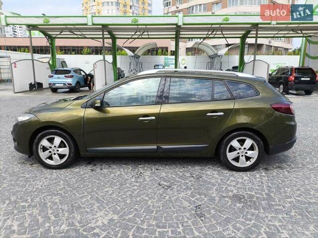 Зеленый Рено Меган, объемом двигателя 1.4 л и пробегом 335 тыс. км за 4800 $, фото 14 на Automoto.ua