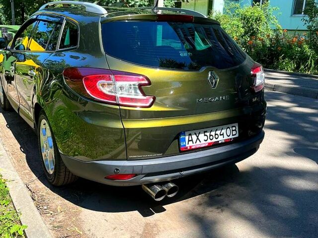 Рено Меган 2009 у Харкові на Automoto.ua Зелений Рено Меган, об'ємом двигуна 1.6 л та пробігом 185 тис. км за 7300 $, фото 3 на Automoto.ua