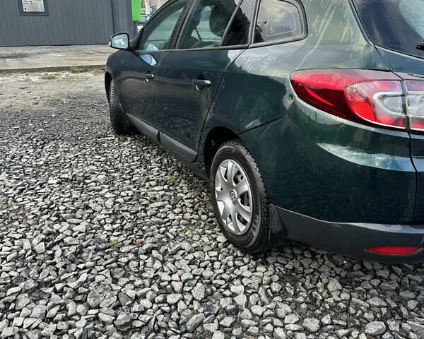 Зелений Рено Меган, об'ємом двигуна 1.46 л та пробігом 360 тис. км за 5350 $, фото 3 на Automoto.ua