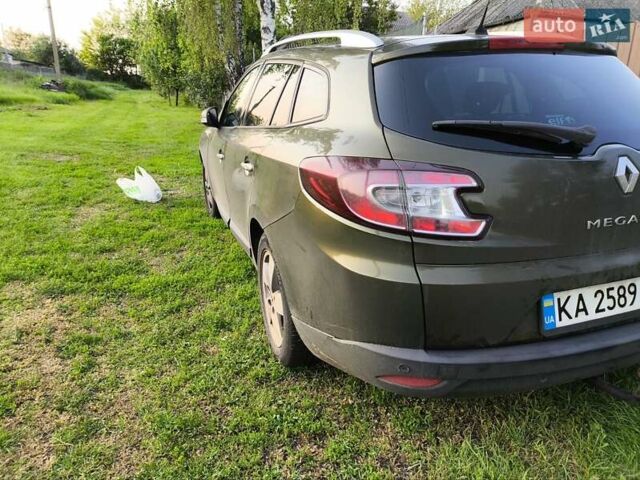 Зеленый Рено Меган, объемом двигателя 1.4 л и пробегом 335 тыс. км за 4800 $, фото 19 на Automoto.ua