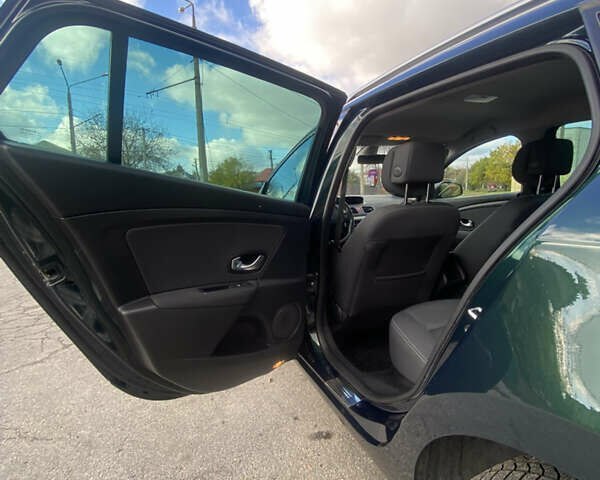 Зелений Рено Меган, об'ємом двигуна 1.6 л та пробігом 205 тис. км за 8700 $, фото 32 на Automoto.ua